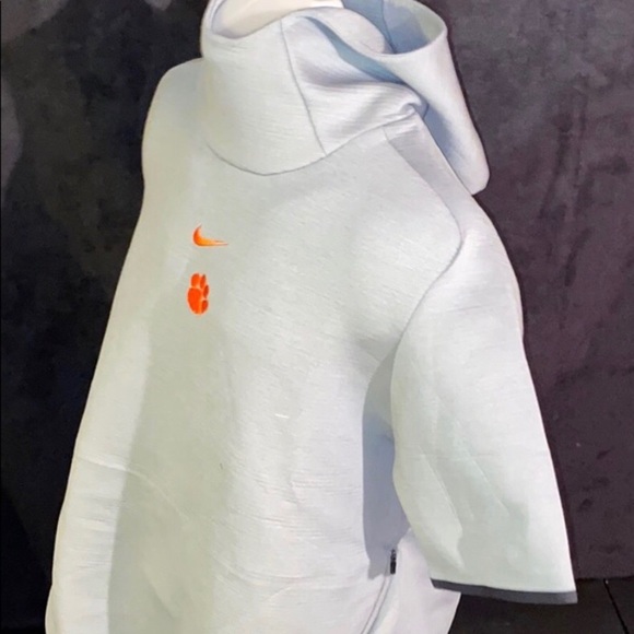 Men’s Nike Clemson Hoodie - Picture 3 of 6